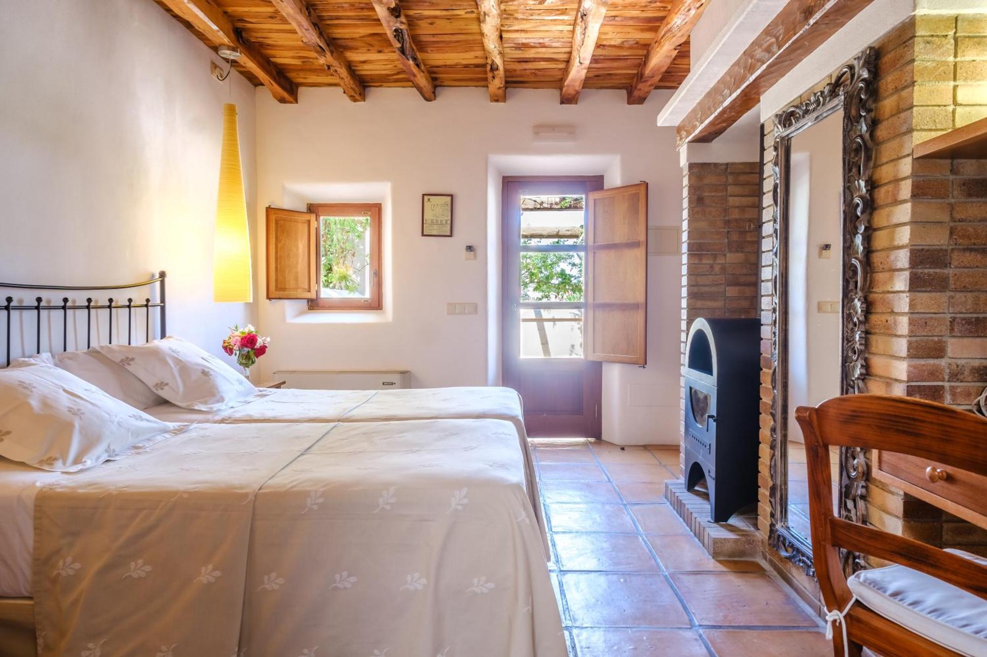 Can Lluc Boutique Hotel & Luxury Villas Làng Sant Rafael de Sa Creu Phòng bức ảnh
